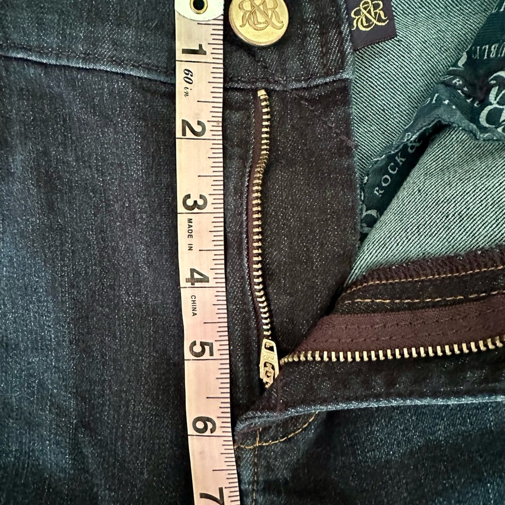 Rock & Republic Women's Dark Wash Jeans with Studded Back Pockets - Picture 7 of 11